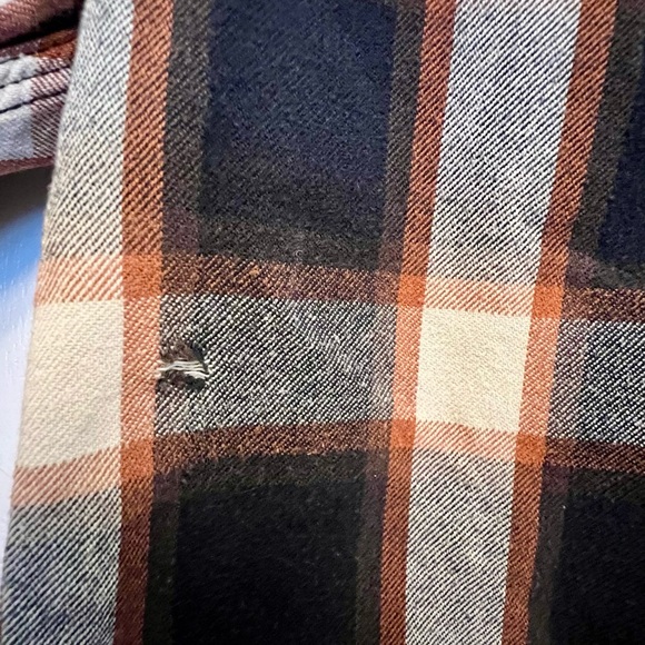 Ben Sherman Mens Brushed Plaid Shirt Sz XL plaid Flannel grey pearl snap flaws - Picture 9 of 9